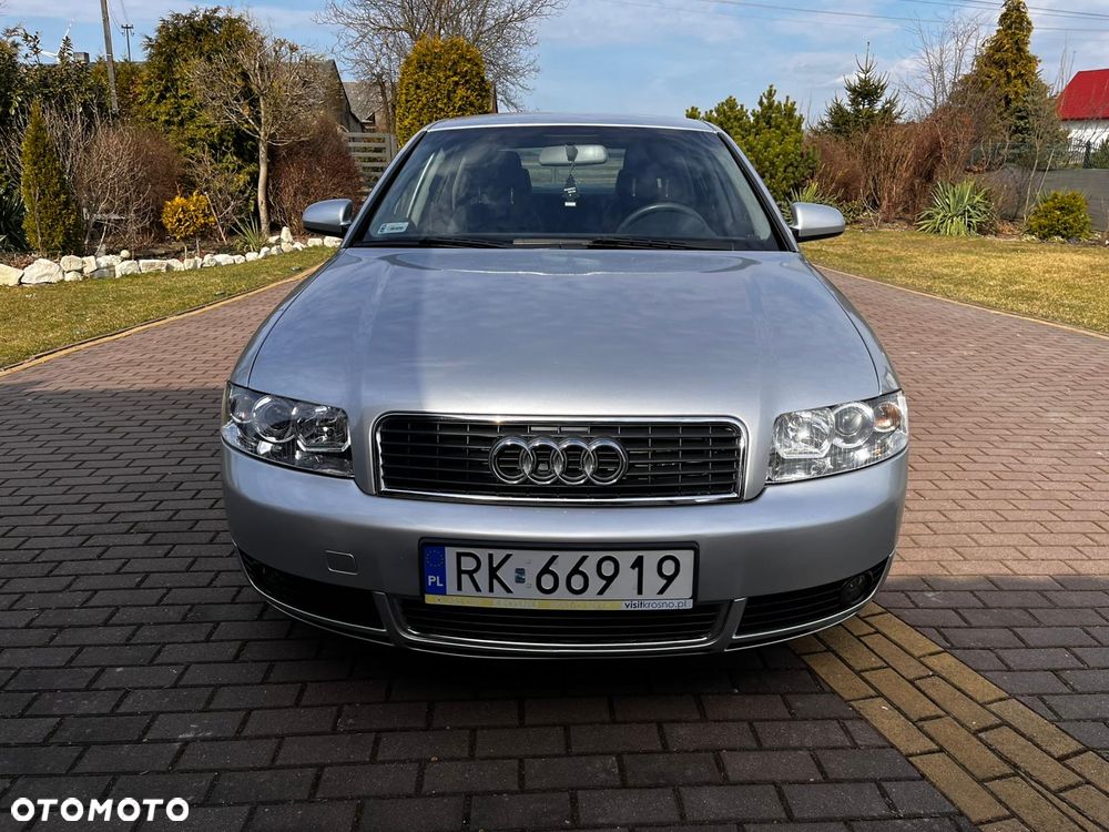 Audi A4 Limousine - 2
