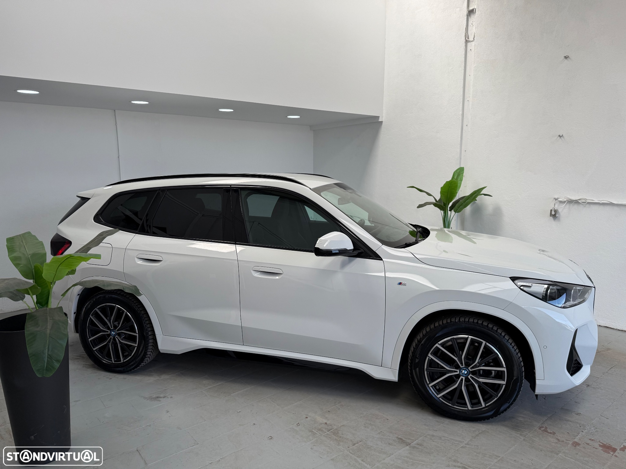 BMW iX1 xDrive30 Pack Desportivo M Pro - 2