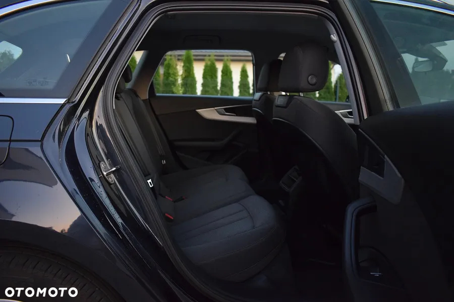 Audi A4 2.0 TFSI ultra - 10