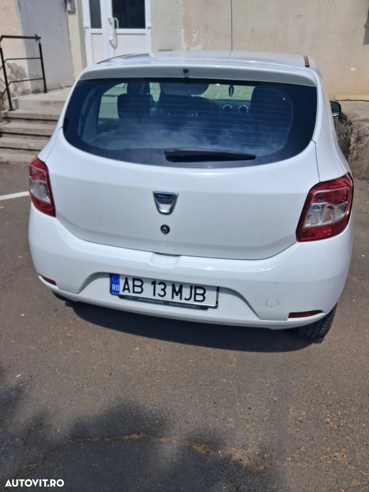 Dacia Sandero 1.2 Acces - 4