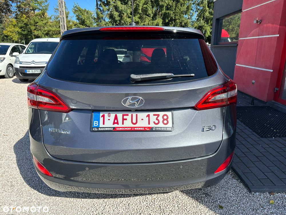 Hyundai i30 Kombi 1.6 CRDI Passion - 23