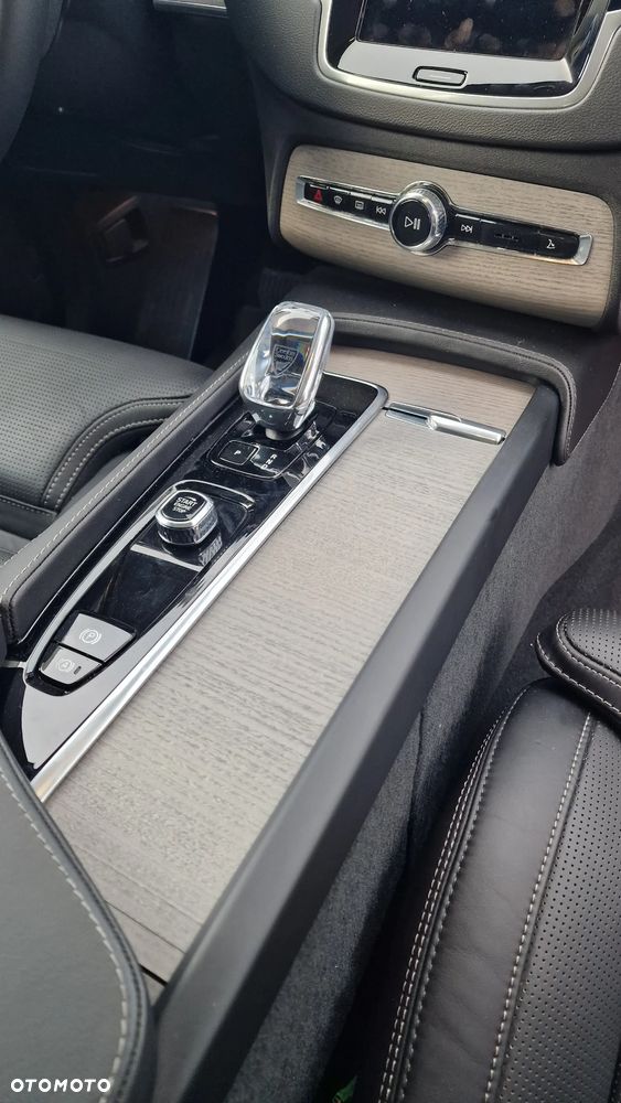 Volvo XC 90 - 14
