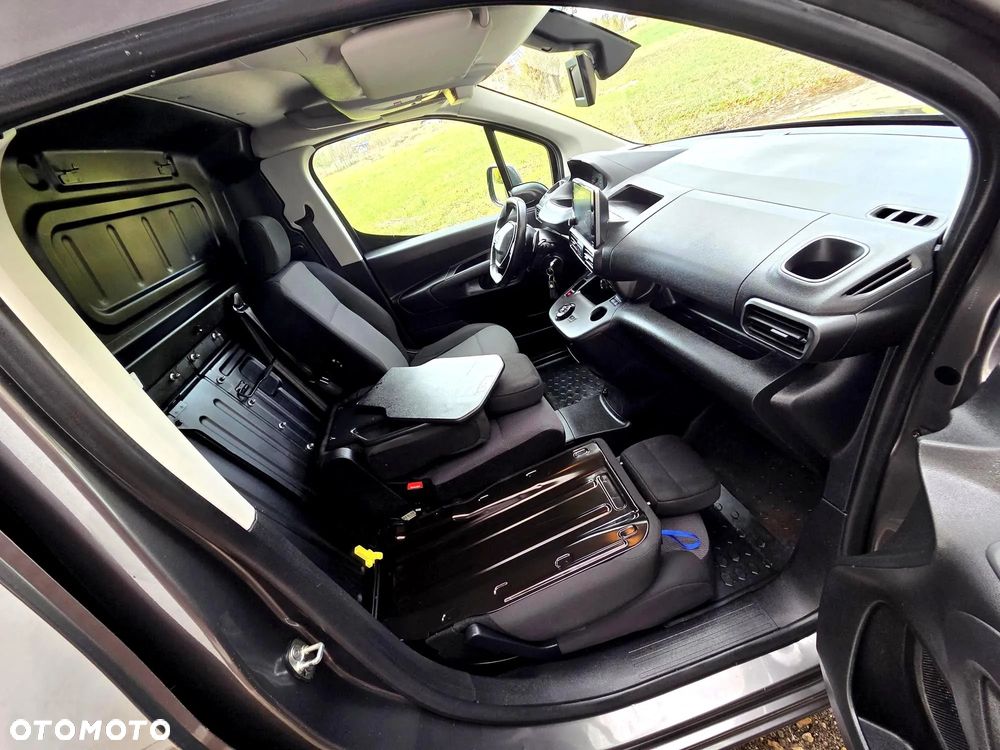 Peugeot Partner - 27