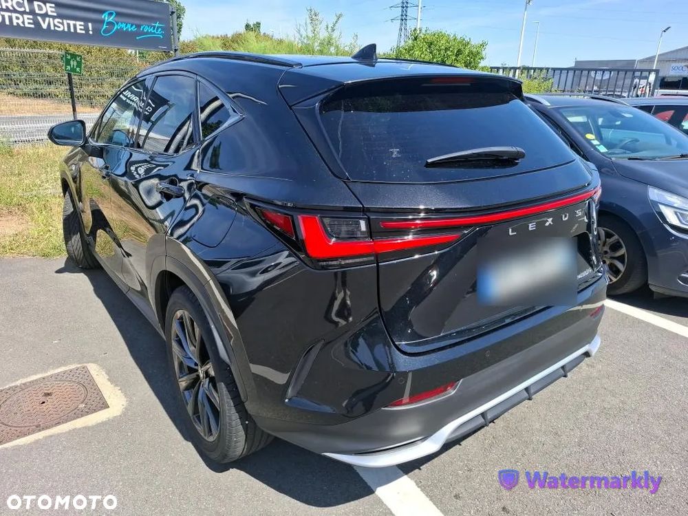 Lexus NX - 3