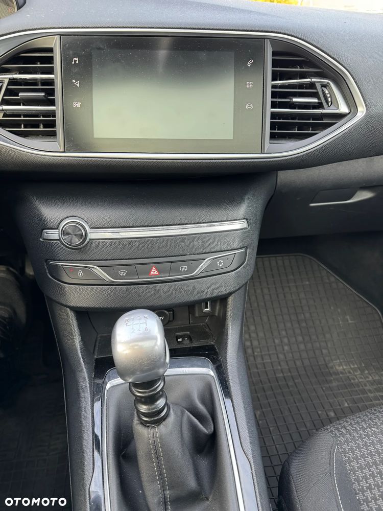 Peugeot 308 - 11