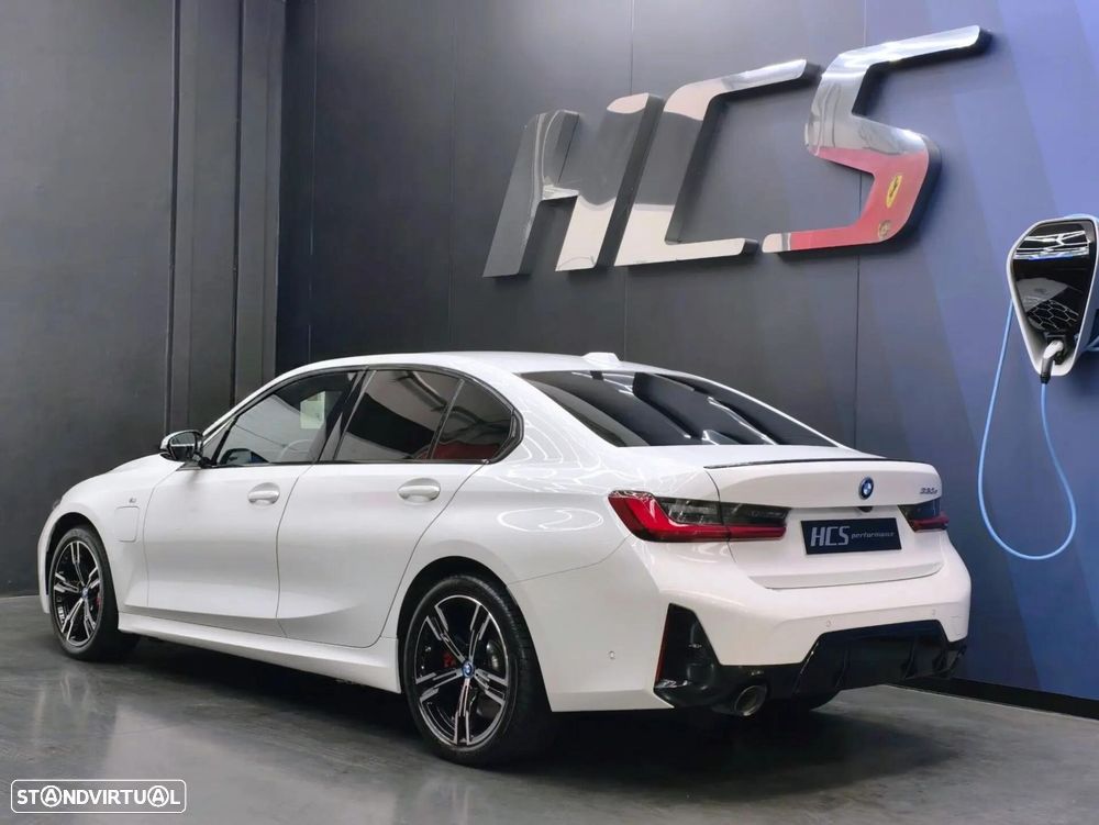 BMW 330 e Pack Desportivo M Pro Auto - 2