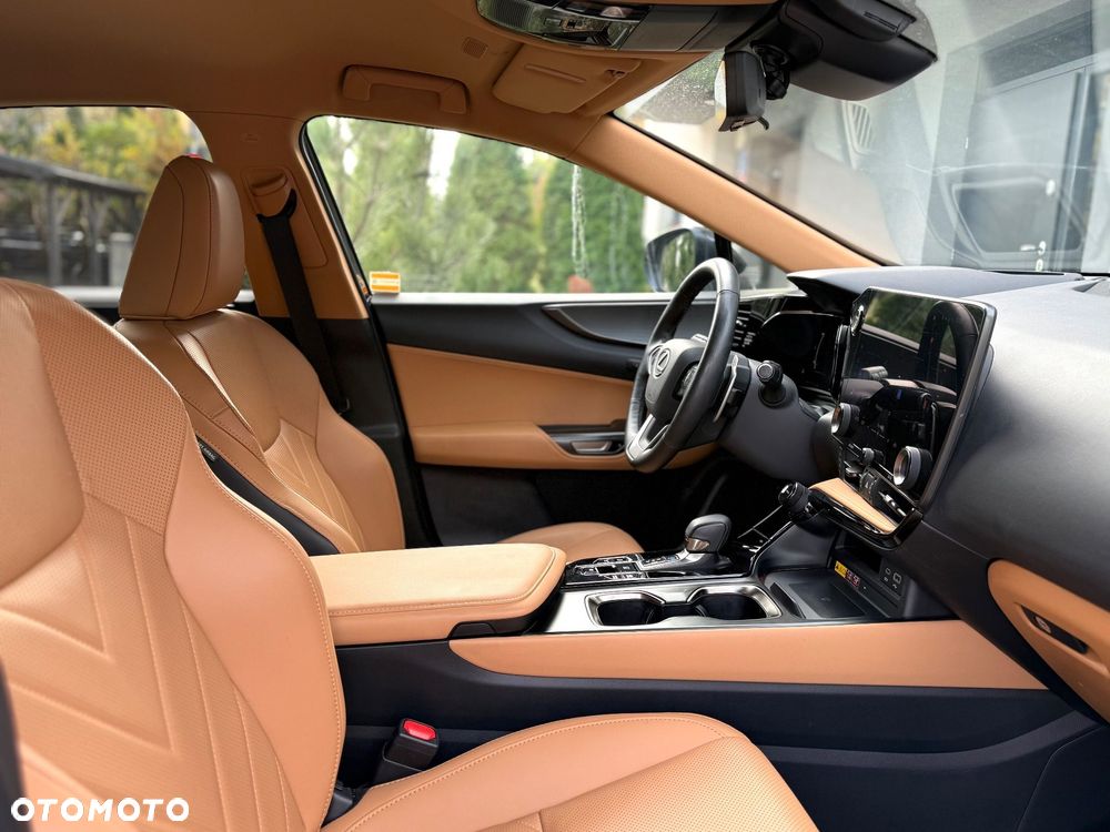 Lexus NX 450h+ Omotenashi AWD - 26