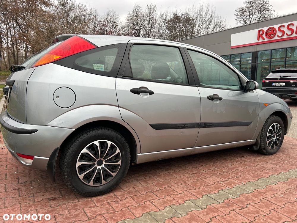 Ford Focus 1.6 Comfort X / 100 - 9