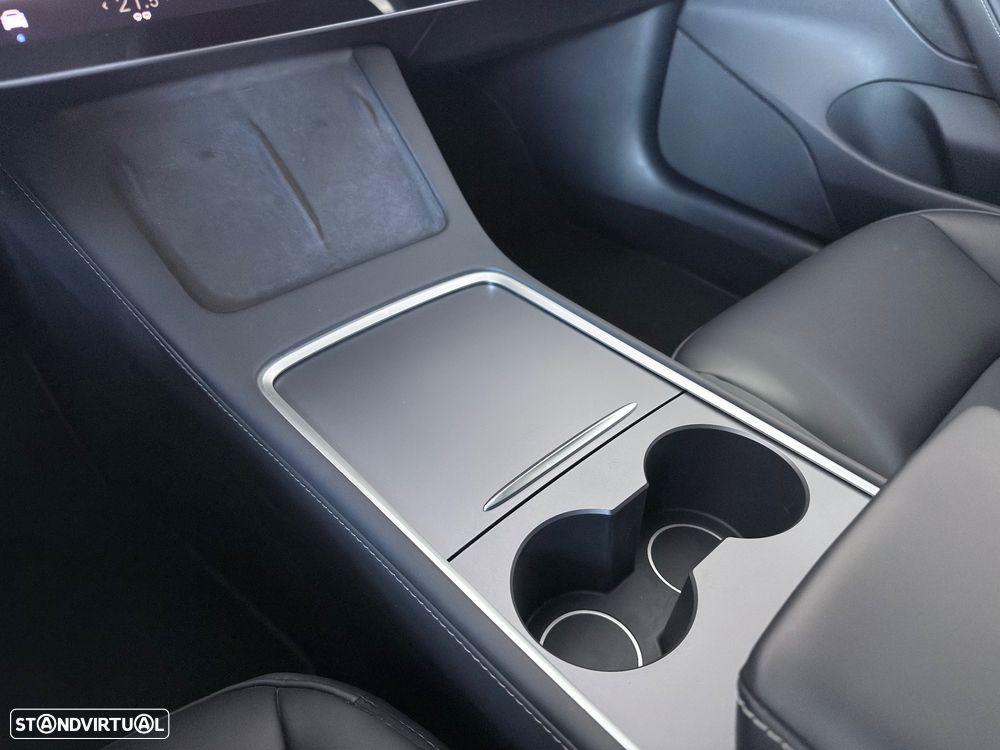 Tesla Model 3 Tração Traseira Standard - 16