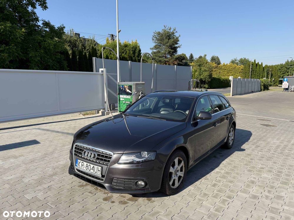 Audi A4 Avant - 1