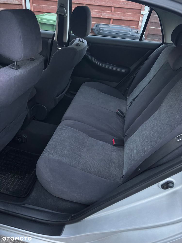 Toyota Corolla 2.0 D-4D Sol - 15