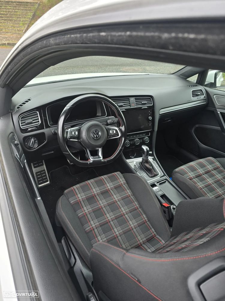 VW Golf 2.0 TSI GTI DSG - 3