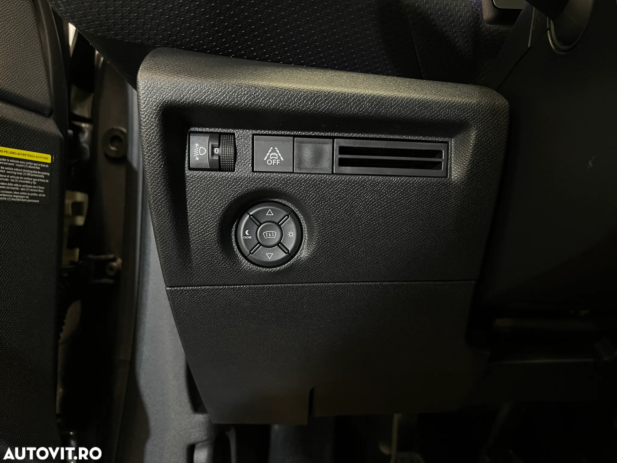 Citroën C4 BlueHDi 110 Stop&Start FEEL PACK - 29