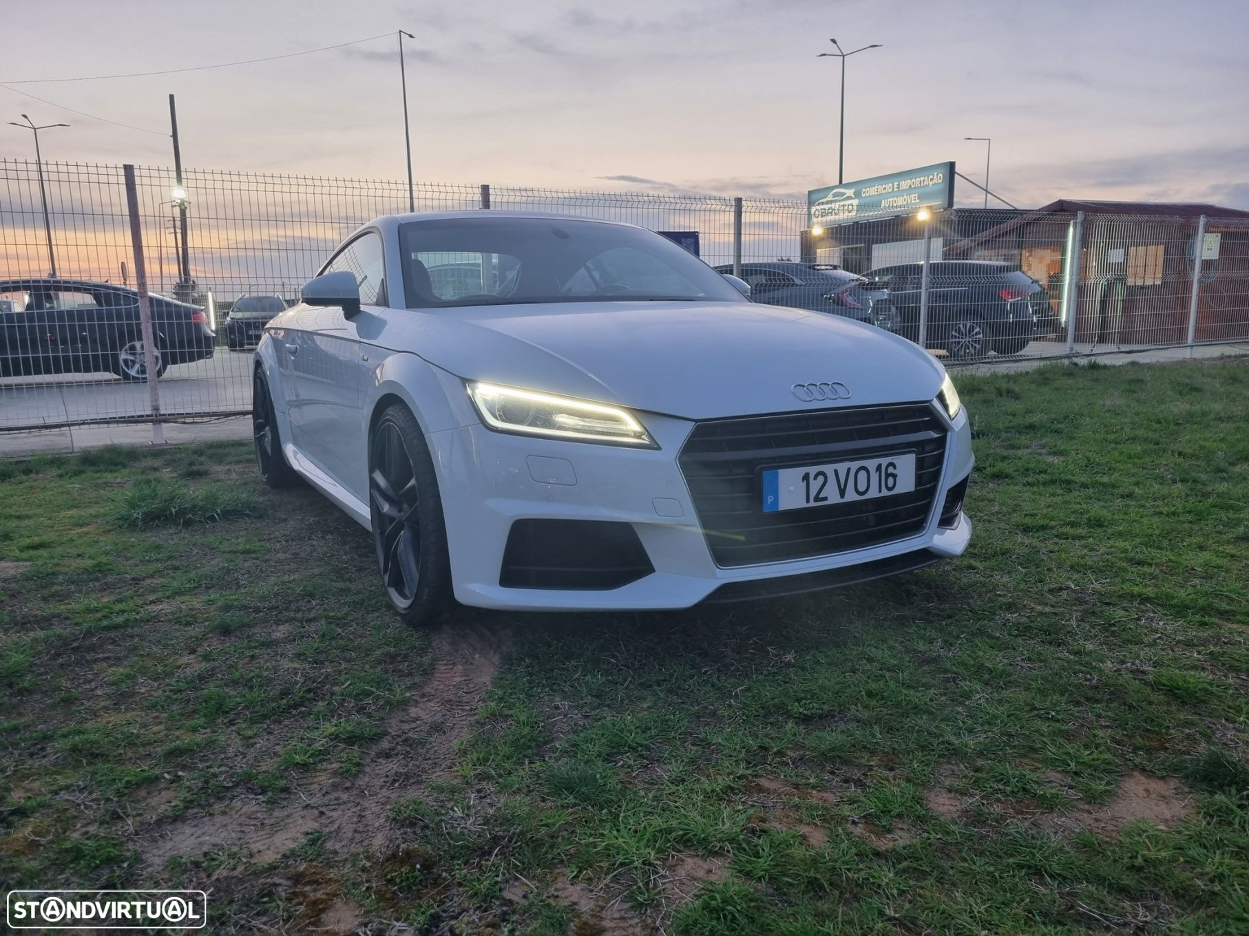 Audi TT Coupé 2.0 TDI S-line - 2