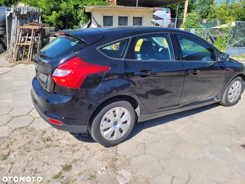 Ford Focus 1.6 TDCi DPF SYNC Edition - 12