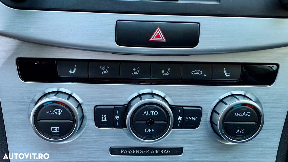 Volkswagen Passat CC 2.0 TDI BlueMotion Technology DSG - 17