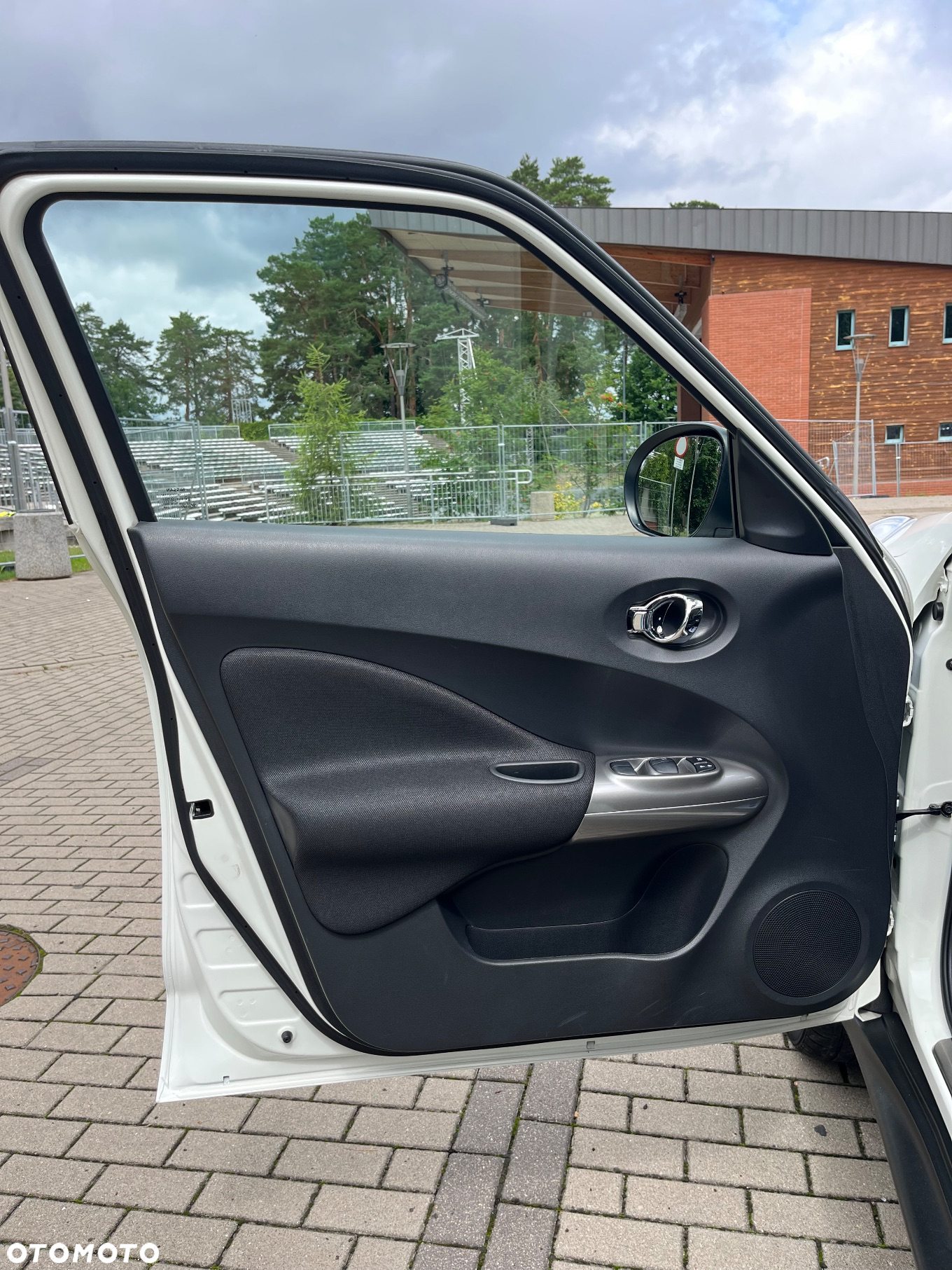 Nissan Juke 1.6 DIG-T ALL-MODE 4x4i CVT Tekna - 21