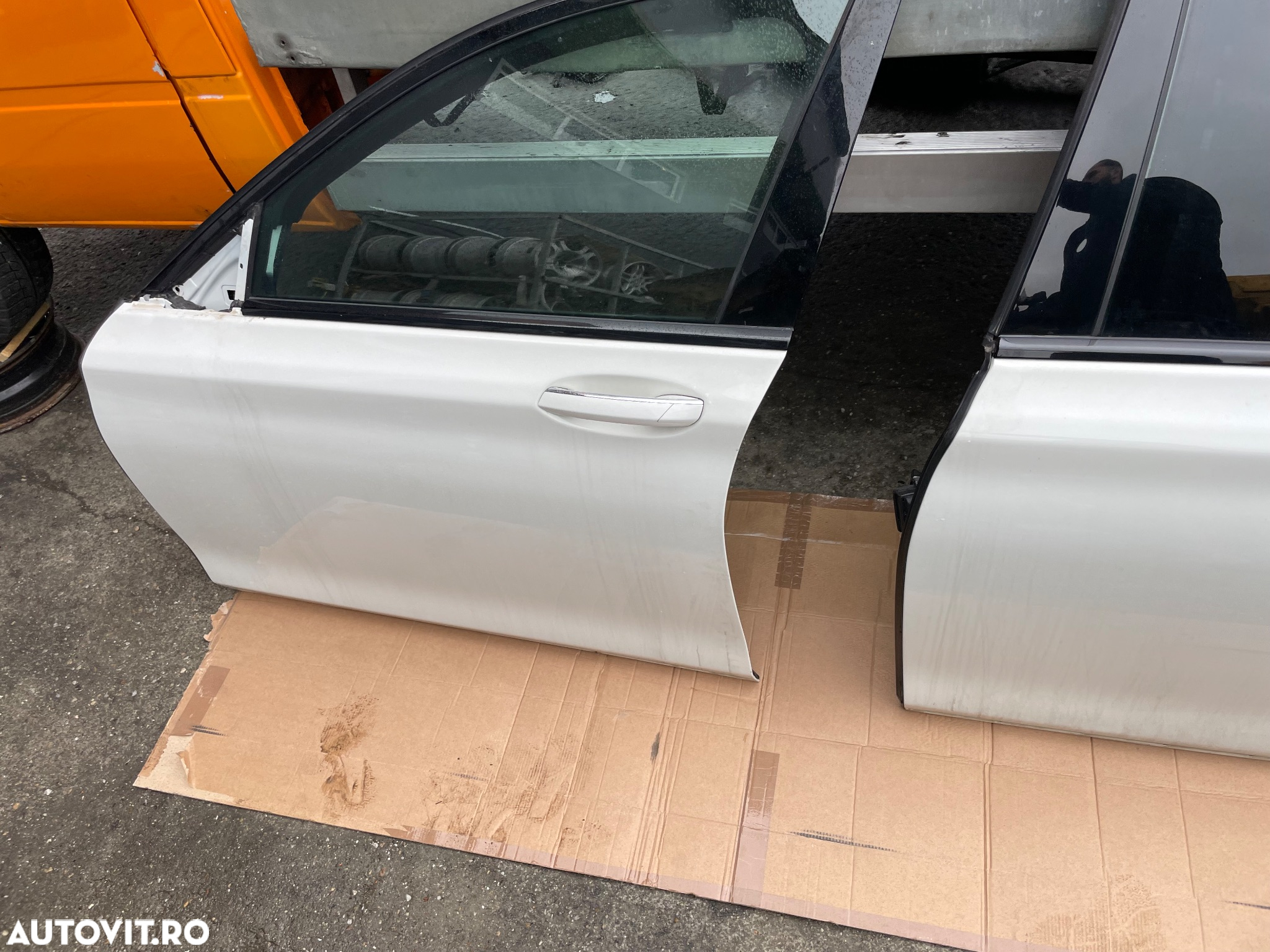 Ușă uși stanga dreapta față spate bmw seria 7  g11 scurt și g12 lung mâner geam perdelute spate lumini ambientale broasca cu soft clouse oglindă oglinzi - 3