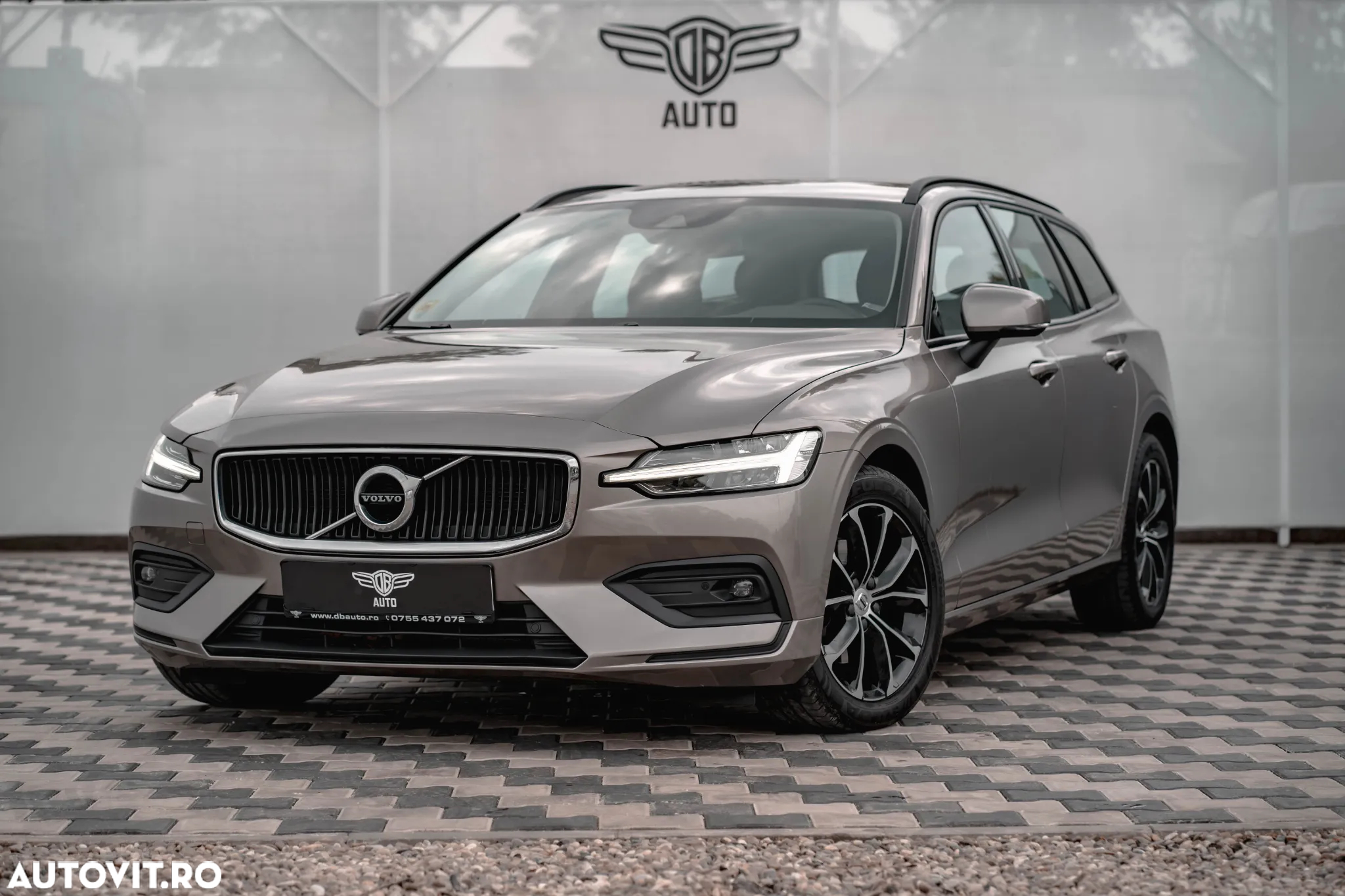 Volvo V60 D3 Geartronic Momentum - 2