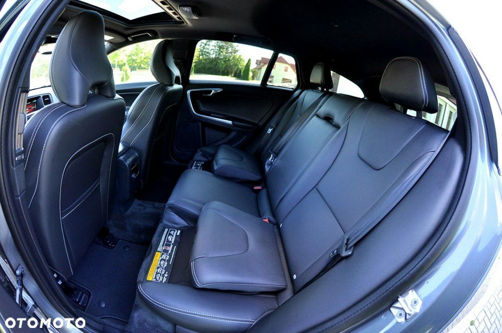Volvo V60 D3 Drive-E Summum - 14