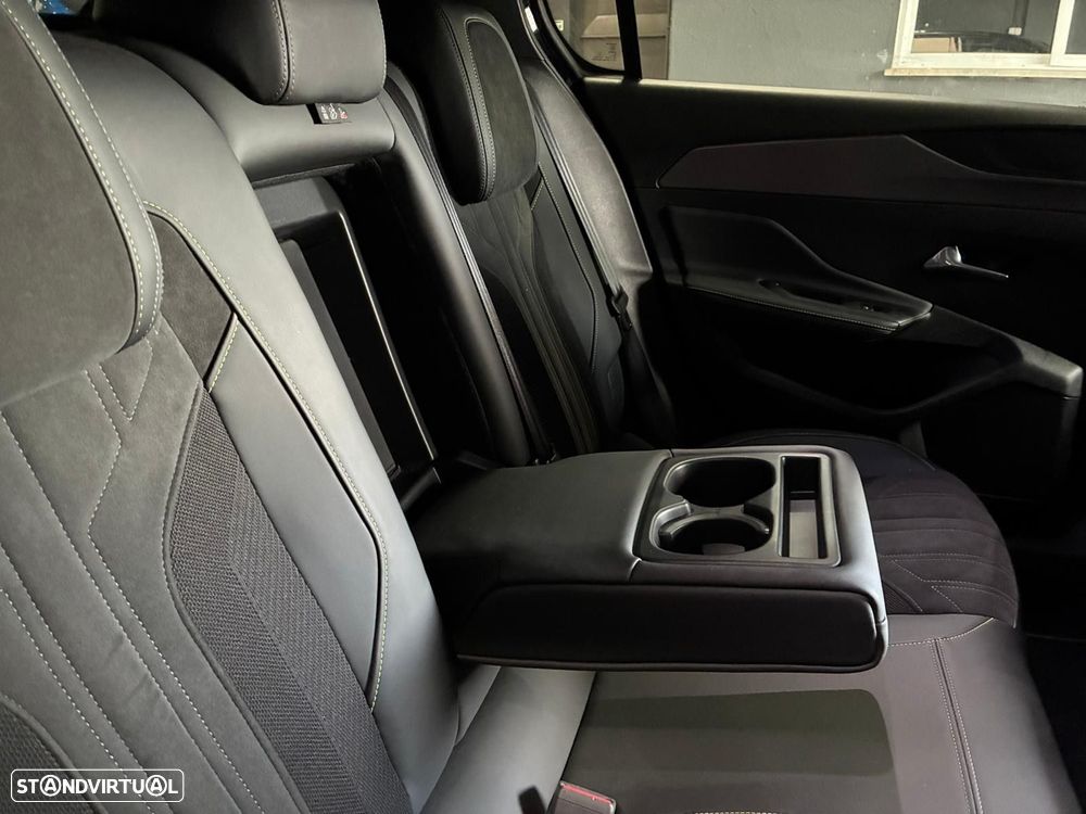 Peugeot 308 1.5 BlueHDi GT EAT8 - 29