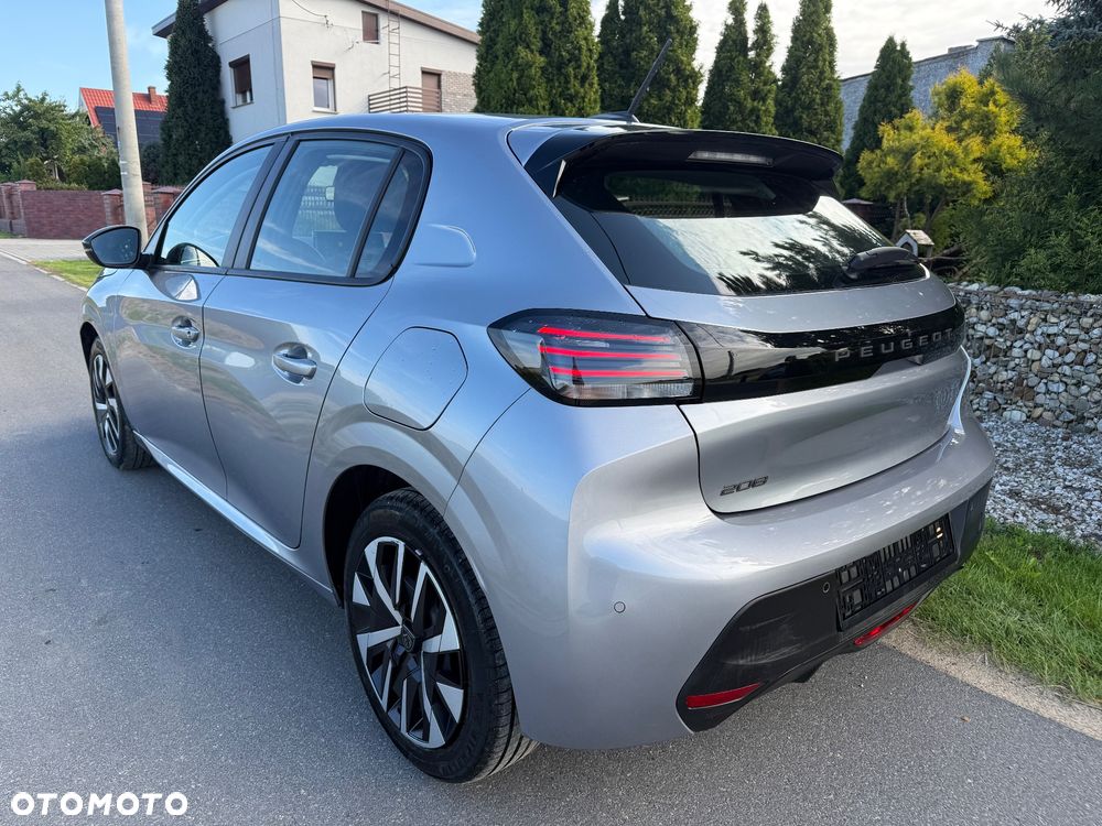Peugeot 208 PureTech 100 Business - 8