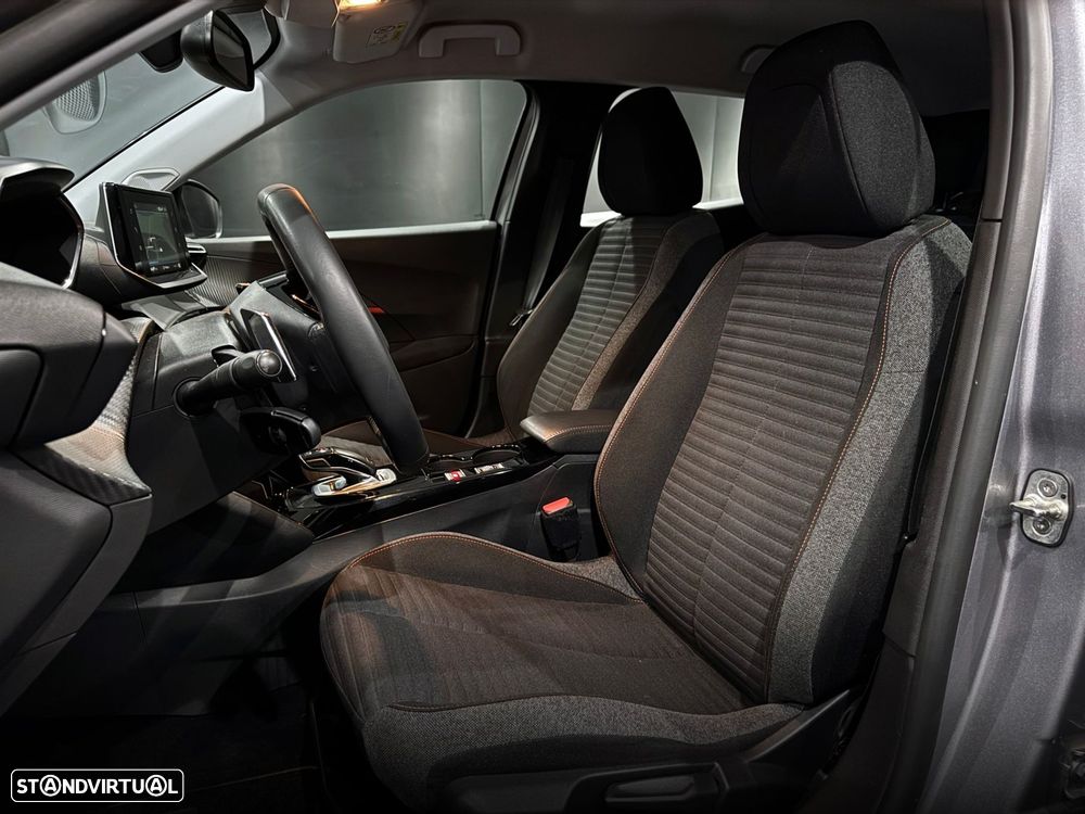 Peugeot 2008 1.2 PureTech Active Pack EAT8 - 15