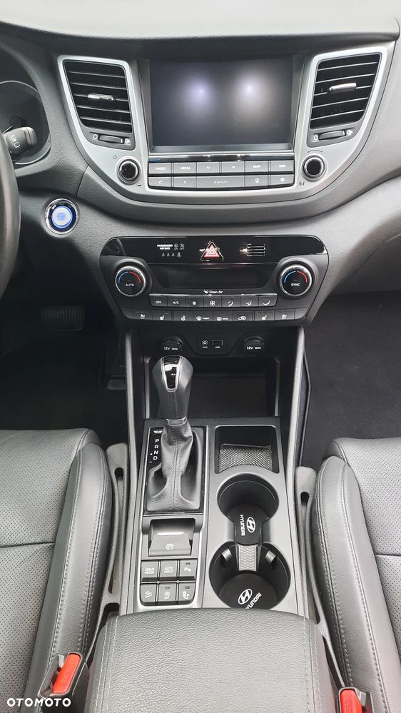 Hyundai Tucson blue 1.7 CRDi 2WD DCT Premium - 33