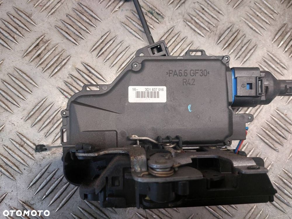 ZAMEK DRZWI PRAWY PRZÓD VOLKSWAGEN GOLF V 1K0837350 3D1837016 - 6