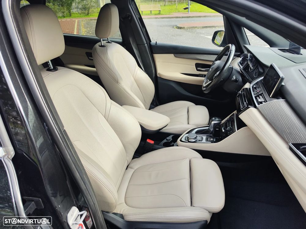 BMW 216 Active Tourer d Aut. Sport Line - 14
