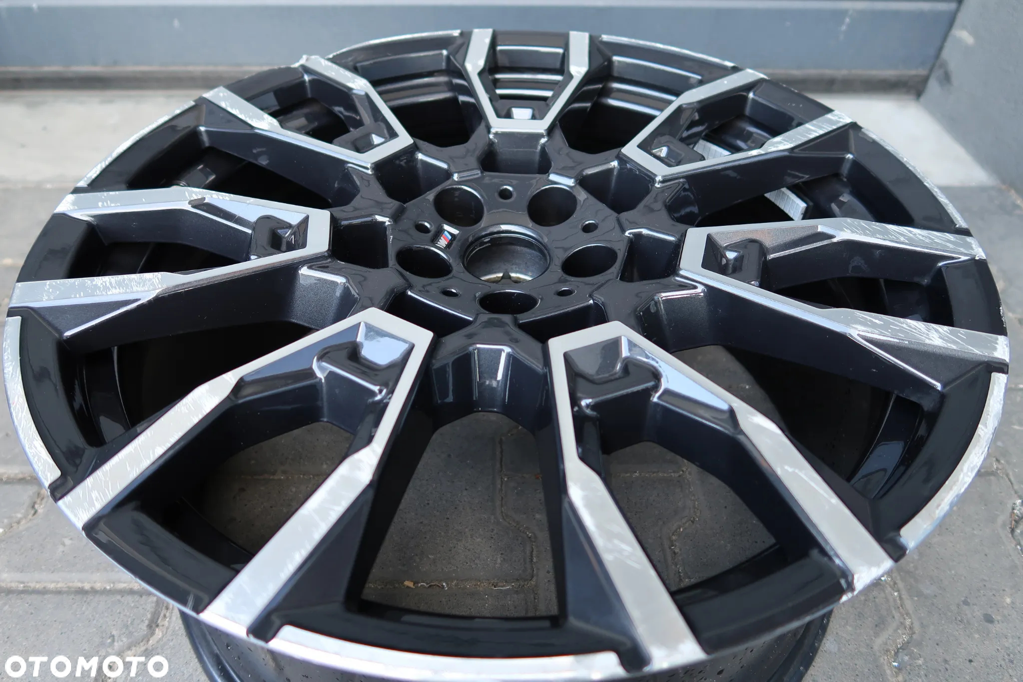 C30 FELGA  BMW X5 G05 G06 6856023 9,5X21ET43 - 2
