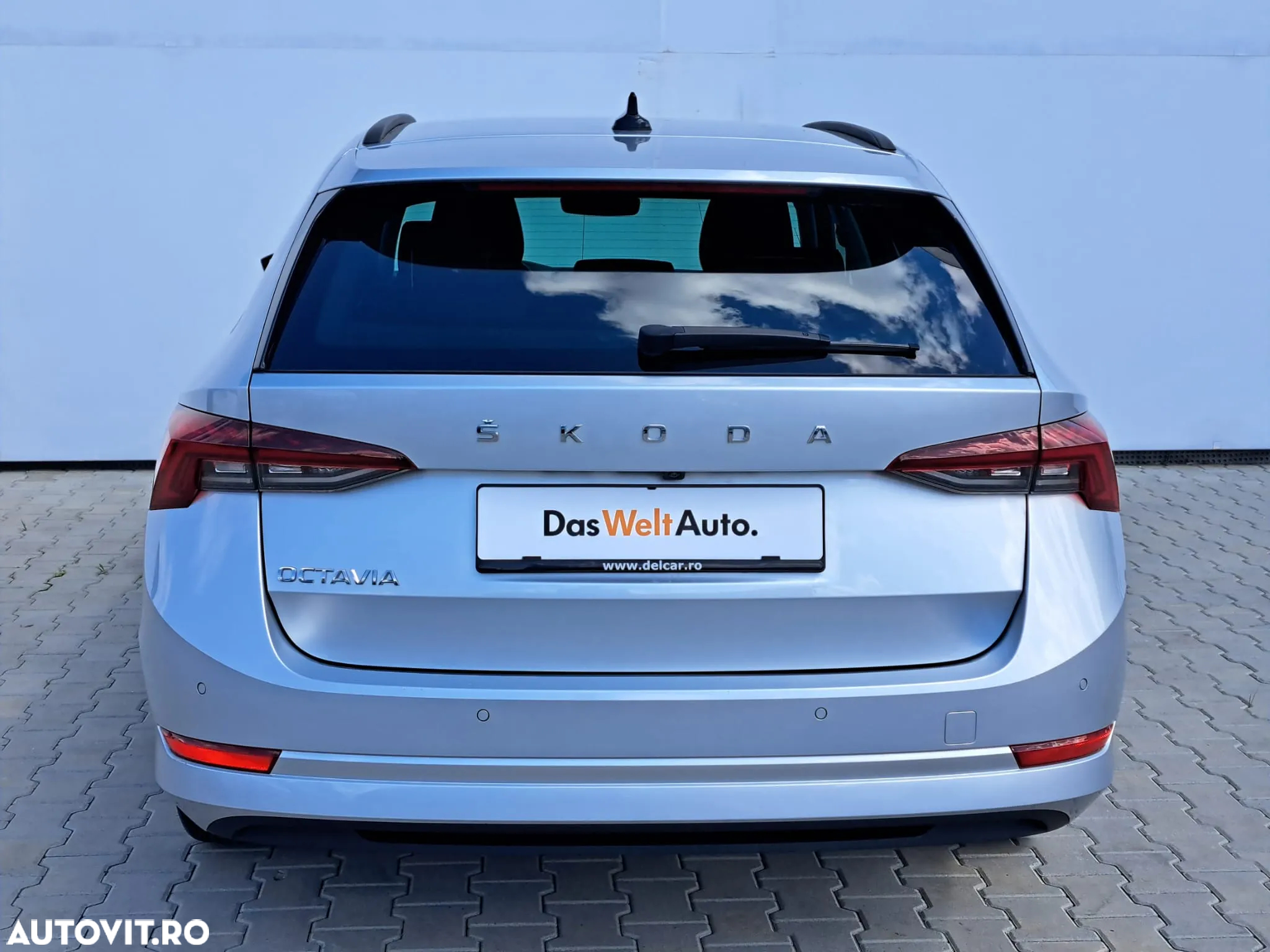 Skoda Octavia Combi 2.0 TDI Style - 2