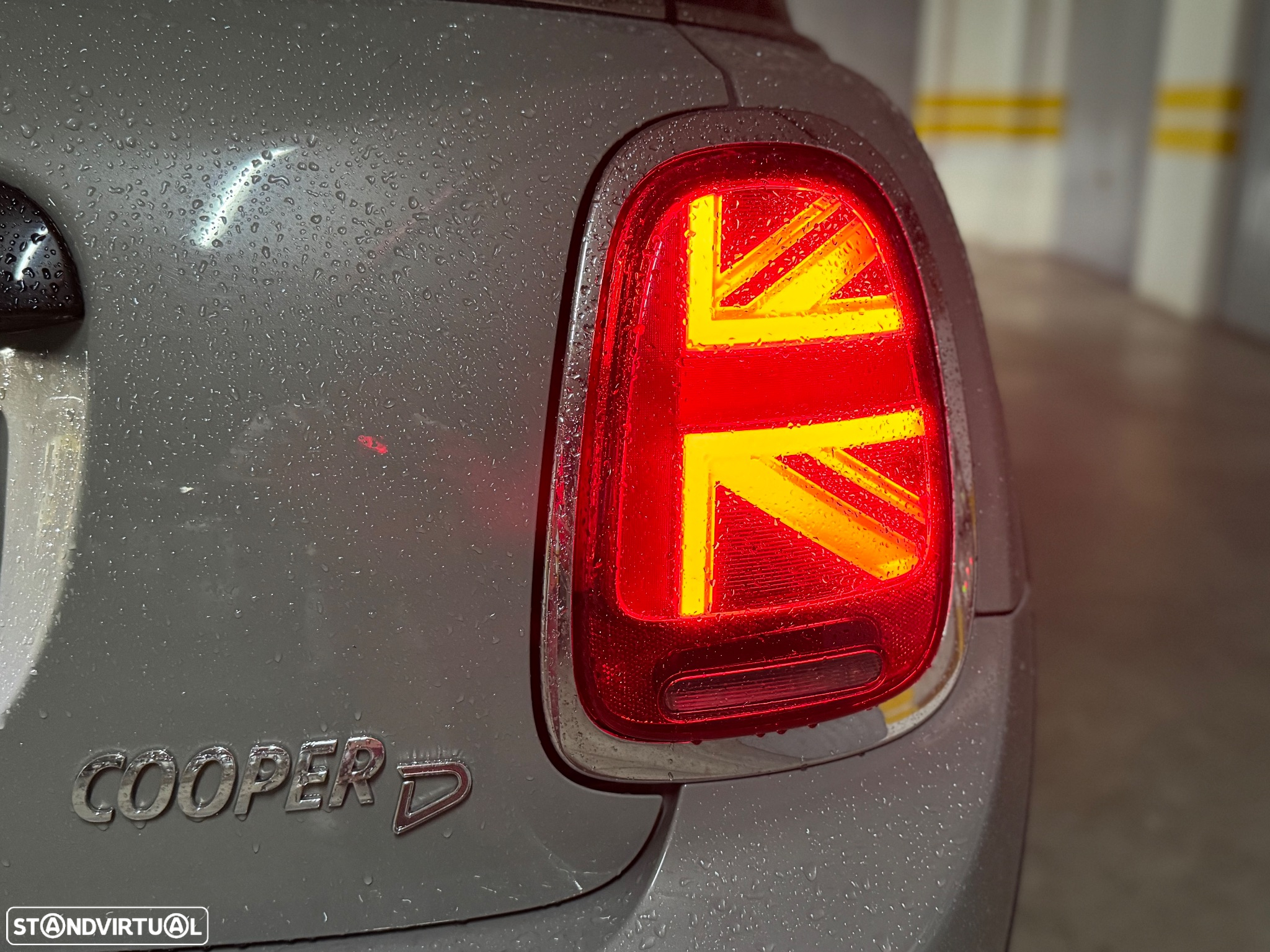MINI 5 Portas Cooper D - 22
