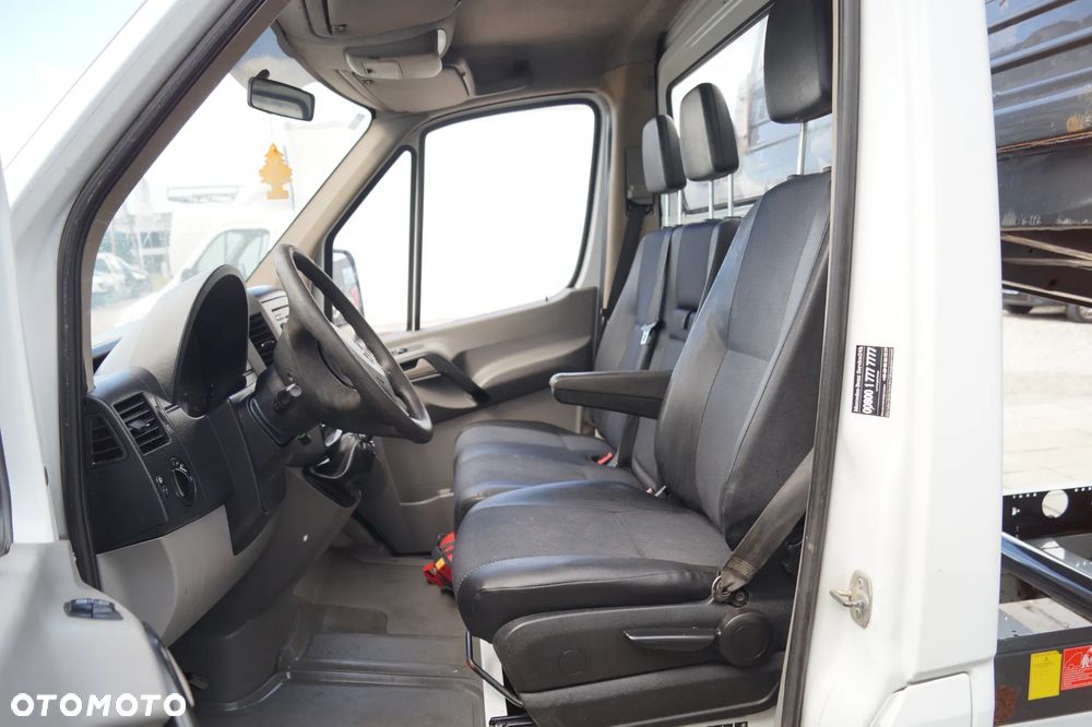 Mercedes-Benz Sprinter - 16