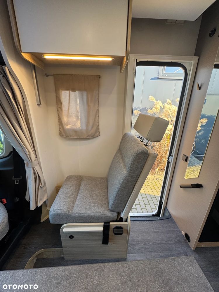 Ford Chausson 788 First Line - 22