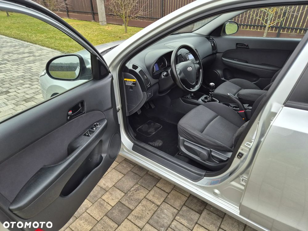 Hyundai i30 1.4 Blue Classic - 8