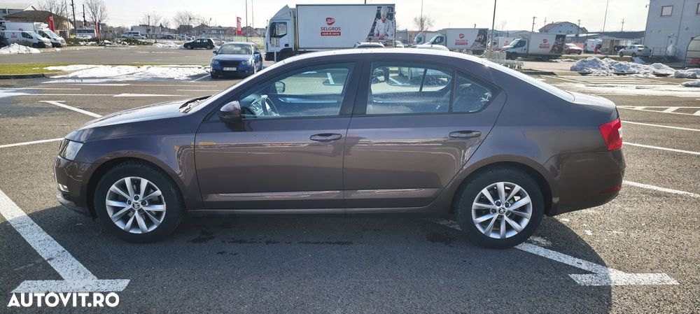 Skoda Octavia 1.0 TSI Ambition - 4