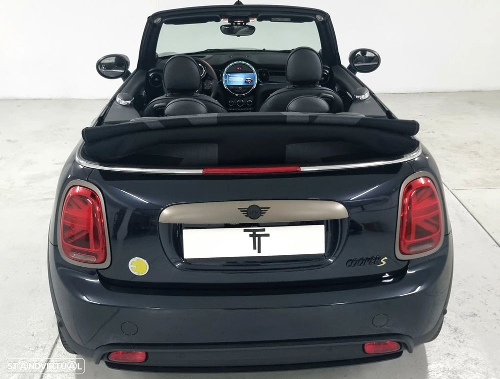 MINI Cabrio Cooper SE - 17