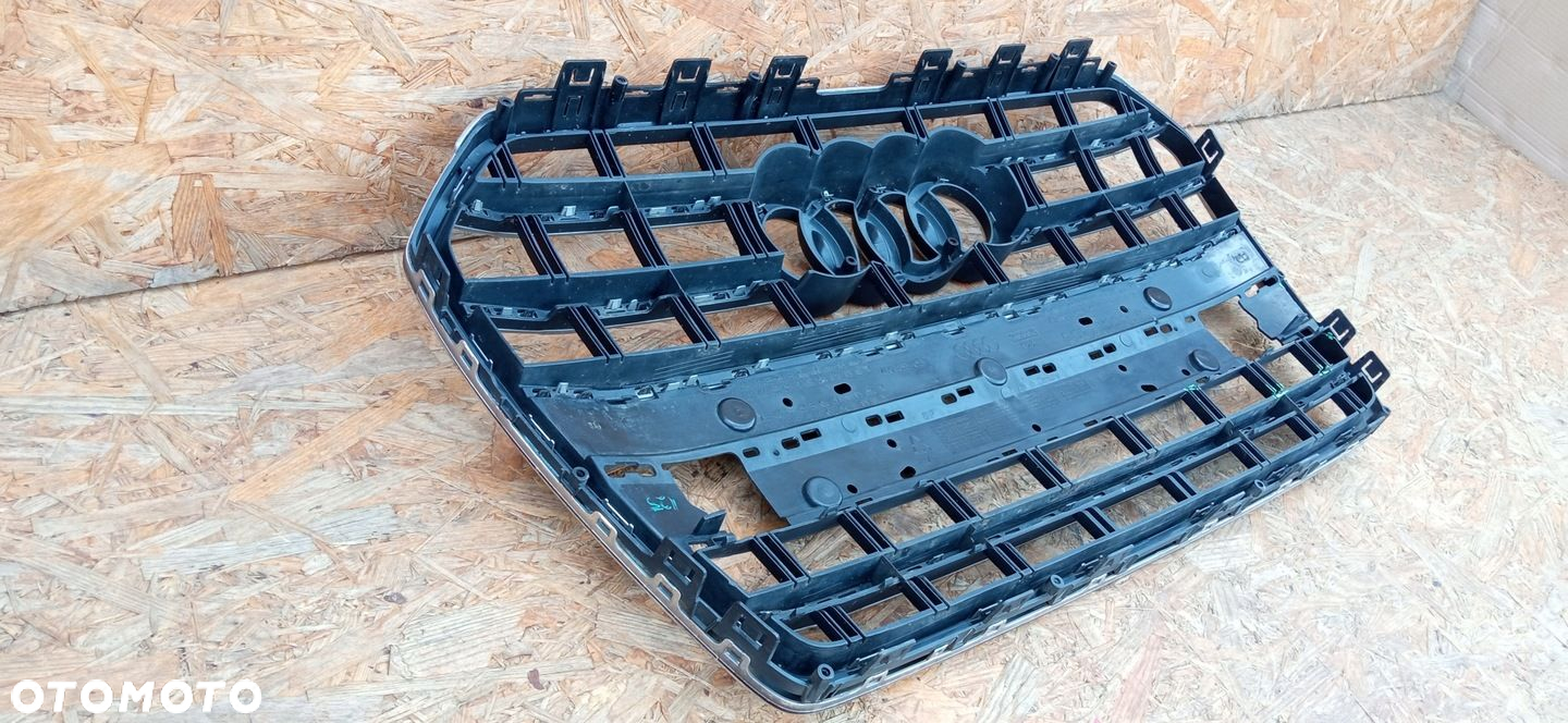 AUDI A6 C7 LIFT 14- ATRAPA KRATKA ŚRODKOWA GRILL ZDERZAKA PRZÓD 4G0853651BP - 12