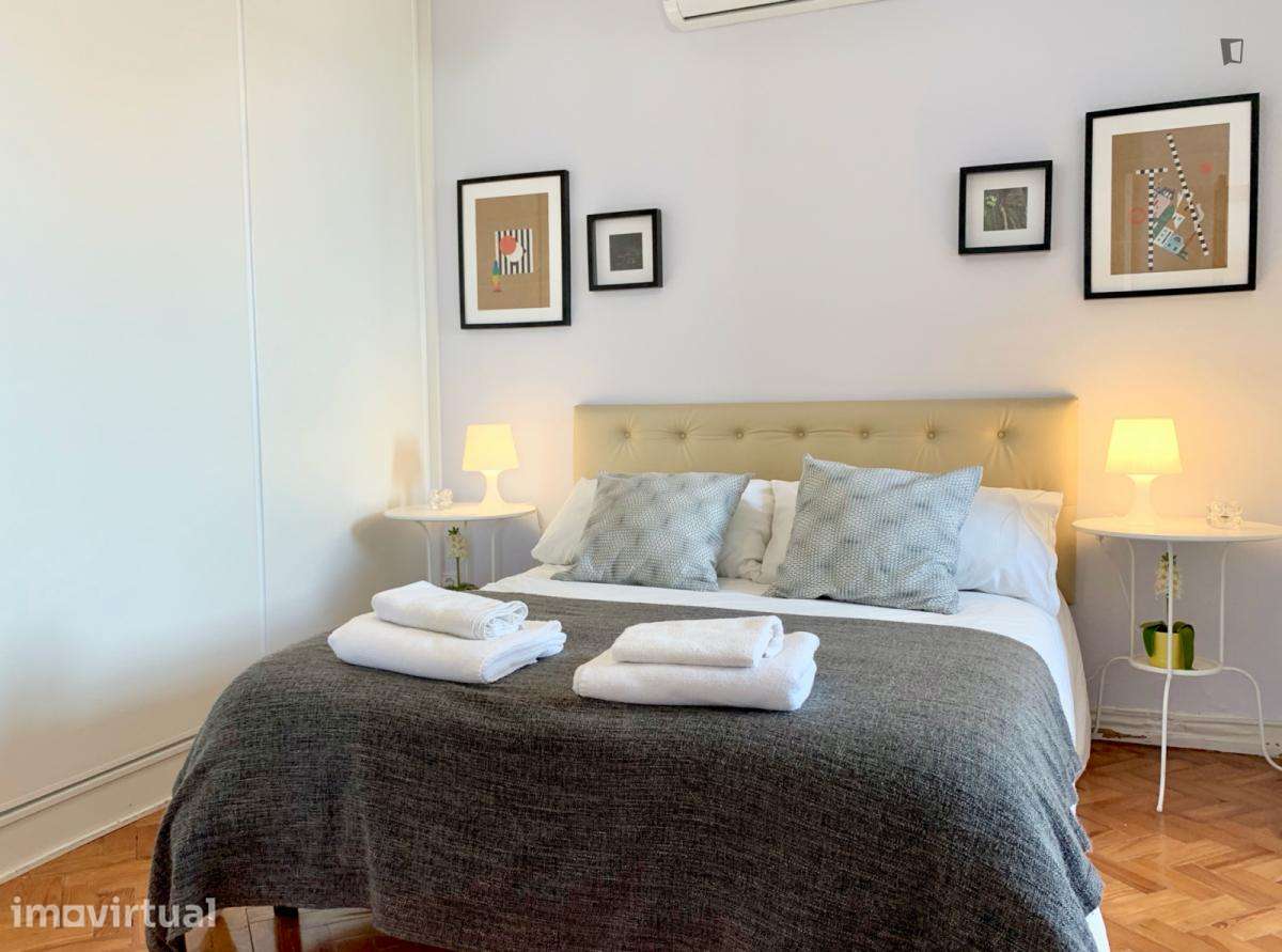 Apartamento com 1 quartos - localizado em Entrecampos Lisbon - Grande imagem: 2/20