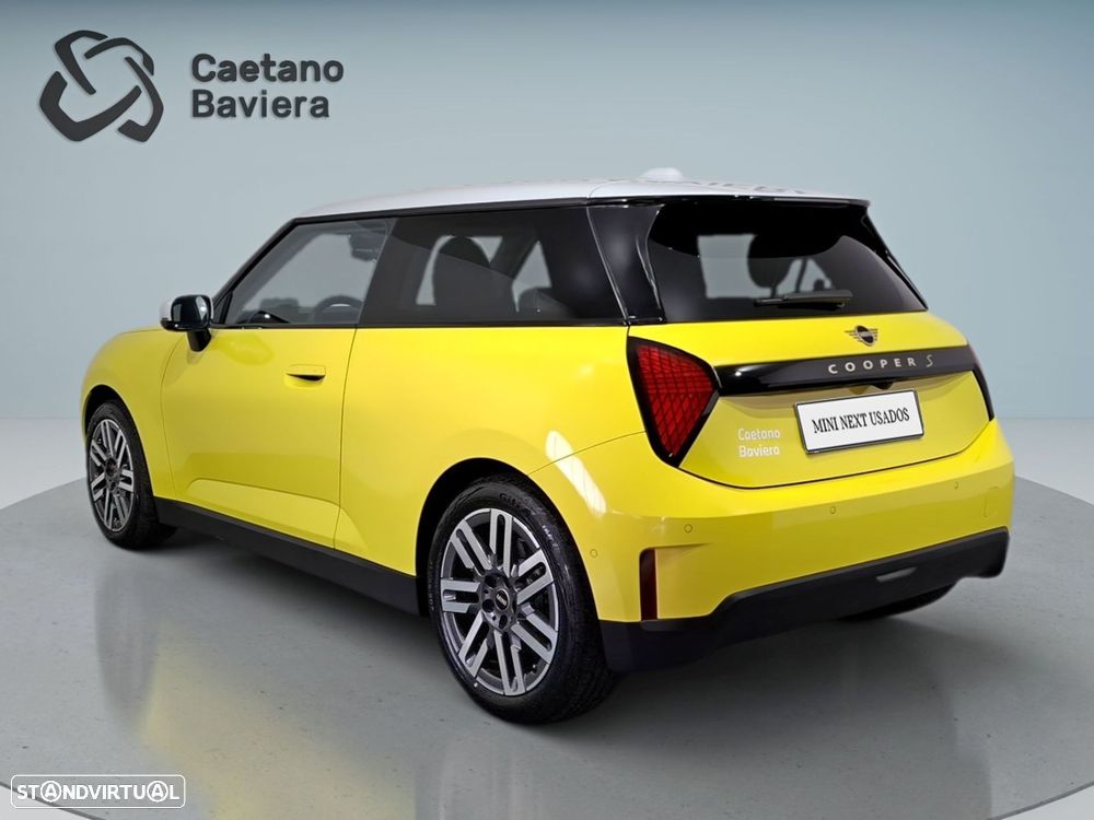 MINI 3 Portas Cooper SE Classic M - 6