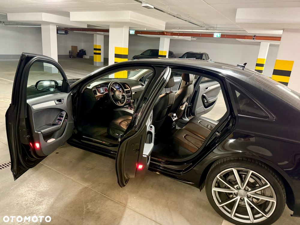 Audi A4 Limousine - 5