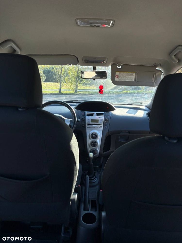 Toyota Yaris 1.3 Luna - 5