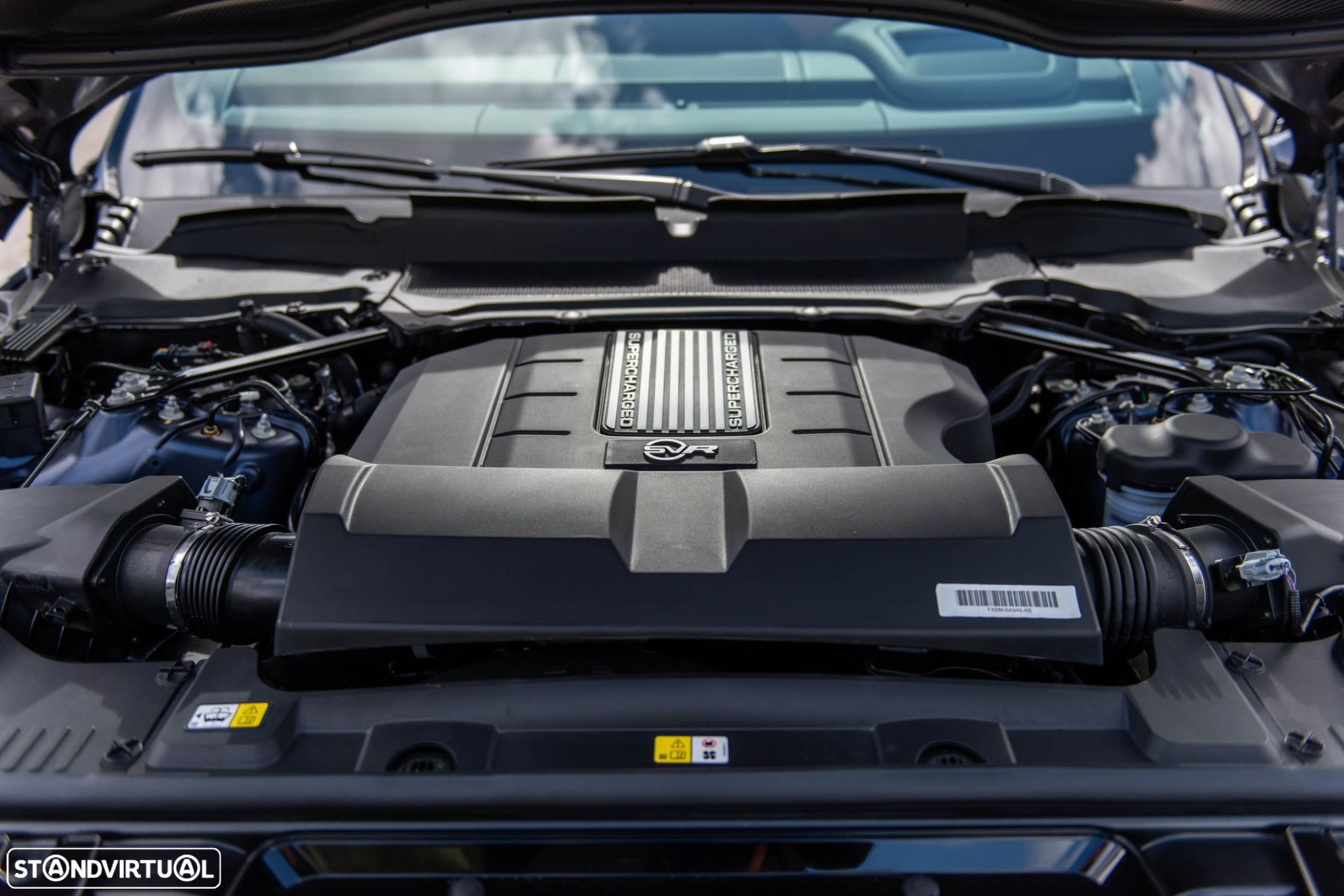 Land Rover Range Rover Sport 5.0 V8 S/C SVR Carbon Edition - 9