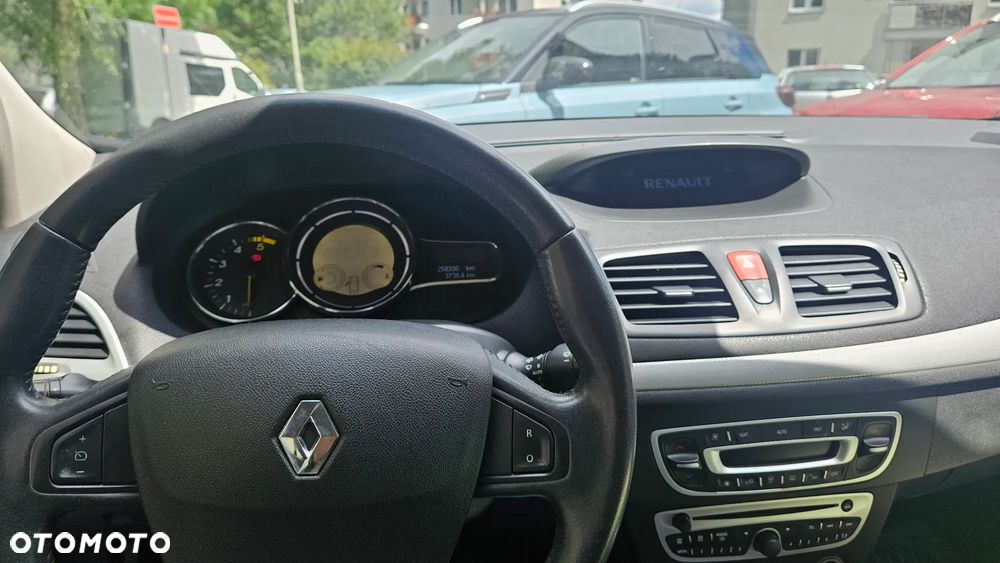 Renault Megane 1.5 dCi Privilege - 22