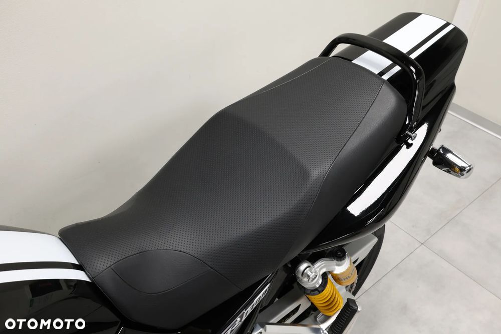 Yamaha XJR - 14
