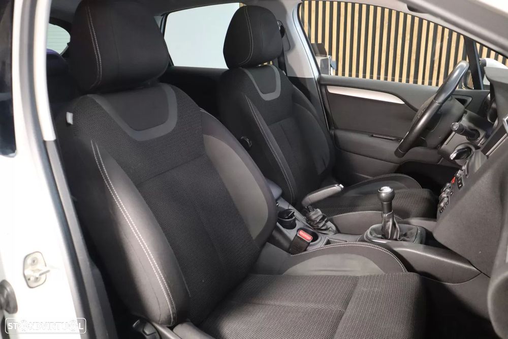 Citroën C4 1.6 BlueHDi Live - 11