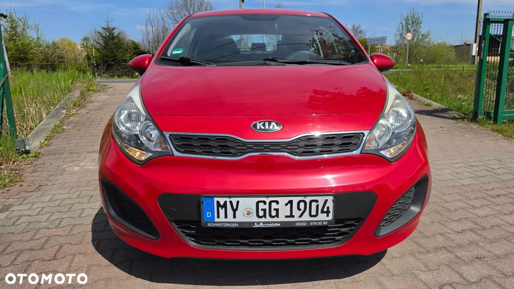 Kia Rio 1.2 Dream Team Edition - 33