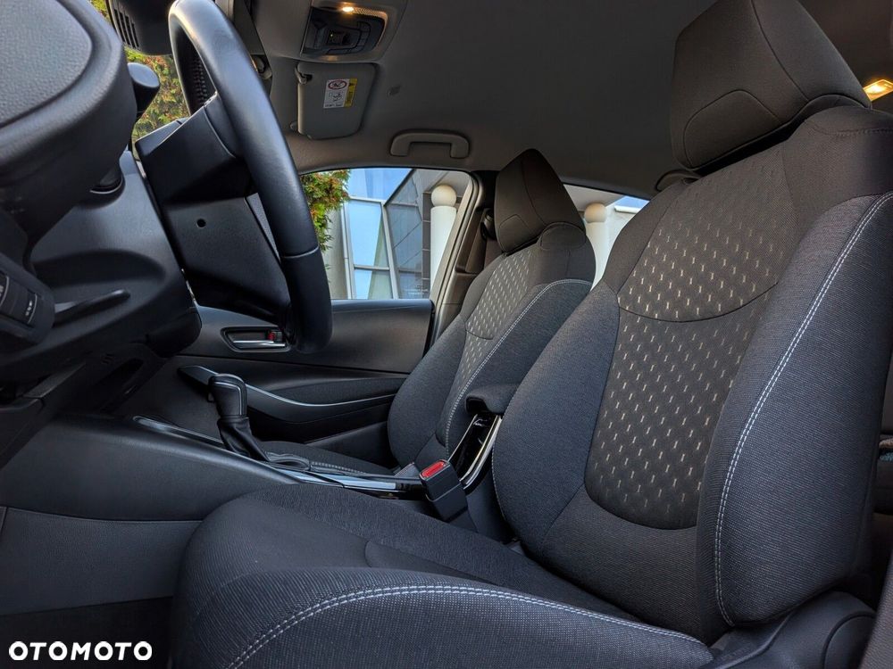 Toyota Corolla - 10