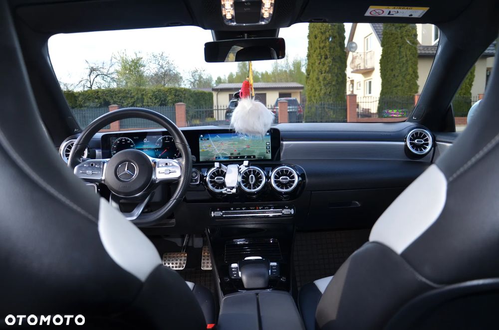 Mercedes-Benz CLA 180 AMG Line 7G-DCT - 10